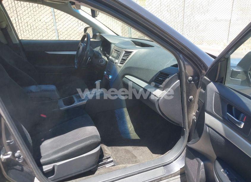 Photo 5 of 2013 Subaru Outback 2.5I PREMIUM (VIN 4S4BRBCC5D3266260)