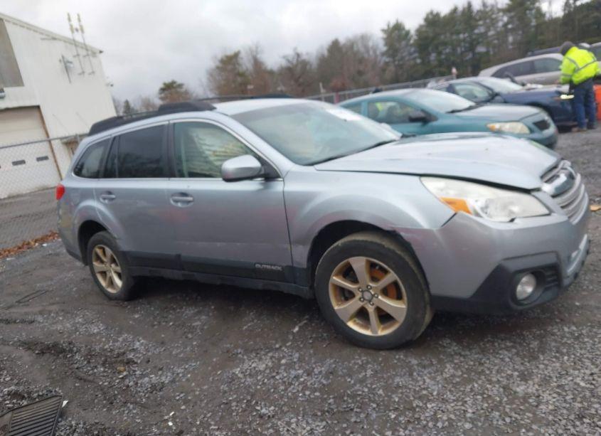 Photo 13 of 2014 Subaru Outback 2.5I PREMIUM (VIN 4S4BRBCC5E3238105)