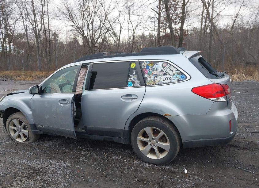 Photo 14 of 2014 Subaru Outback 2.5I PREMIUM (VIN 4S4BRBCC5E3238105)
