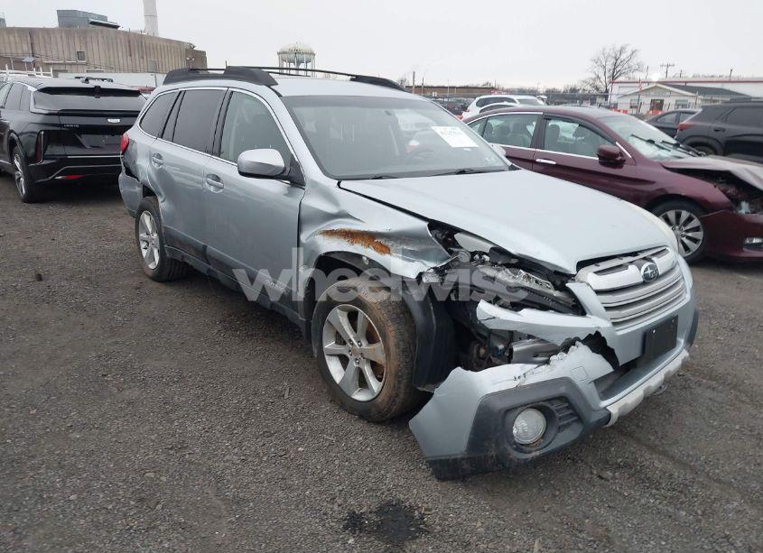 2014 Subaru Outback 2.5I PREMIUM (VIN 4S4BRBCC5E3276966) main photo