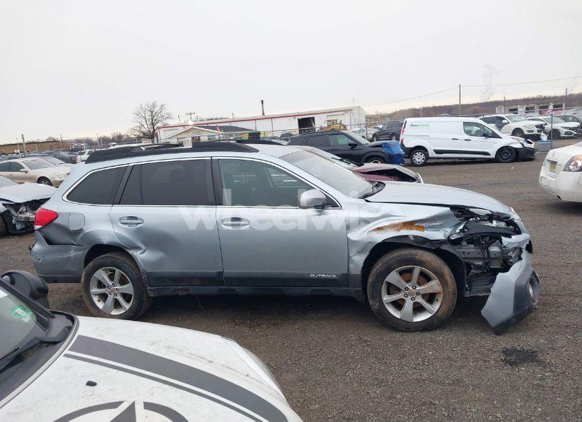 Photo 13 of 2014 Subaru Outback 2.5I PREMIUM (VIN 4S4BRBCC5E3276966)