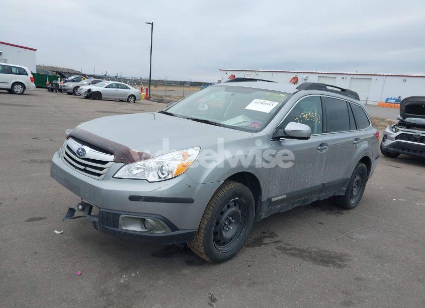 Photo 2 of 2010 Subaru Outback 2.5I PREMIUM (VIN 4S4BRBCC6A3358117)
