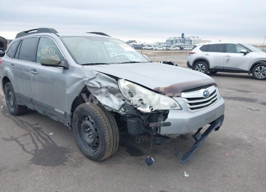 Photo 6 of 2010 Subaru Outback 2.5I PREMIUM (VIN 4S4BRBCC6A3358117)