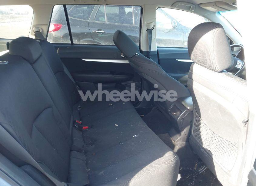 Photo 8 of 2010 Subaru Outback 2.5I PREMIUM (VIN 4S4BRBCC6A3367531)