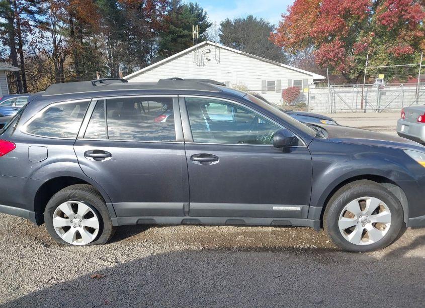 Photo 13 of 2011 Subaru Outback 2.5I PREMIUM (VIN 4S4BRBCC6B3423520)