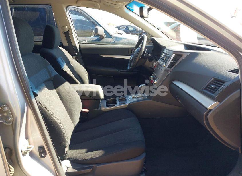 Photo 5 of 2013 Subaru Outback 2.5I PREMIUM (VIN 4S4BRBCC6D3269779)