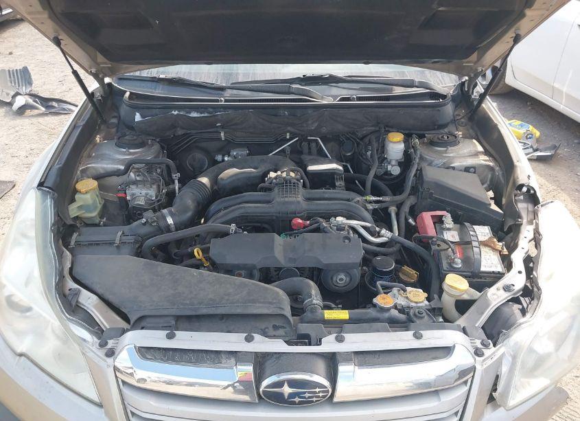 Photo 10 of 2014 Subaru Outback 2.5I PREMIUM (VIN 4S4BRBCC6E3221197)