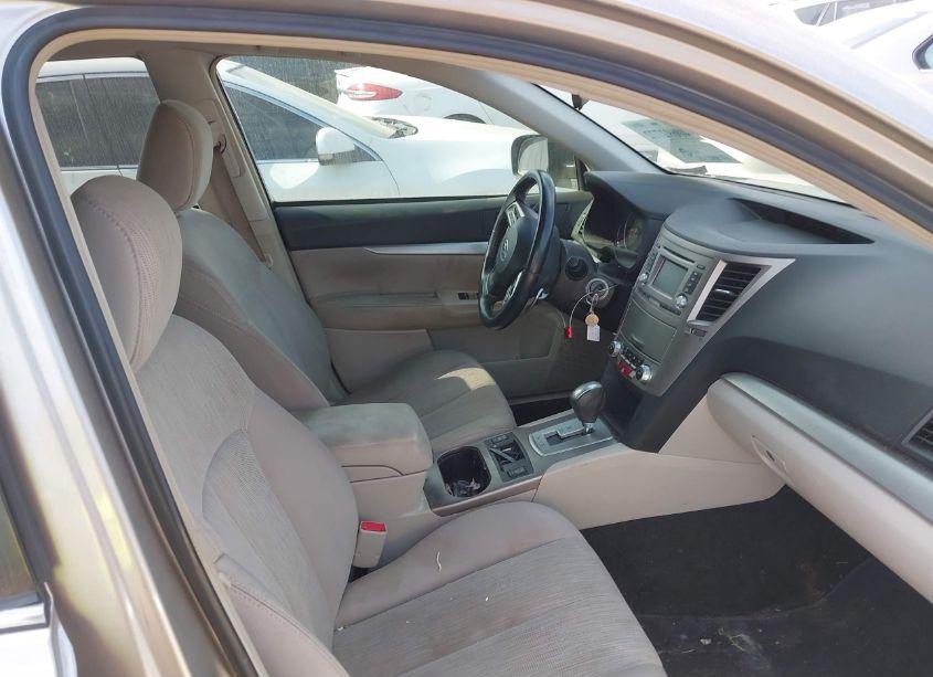 Photo 5 of 2014 Subaru Outback 2.5I PREMIUM (VIN 4S4BRBCC6E3221197)