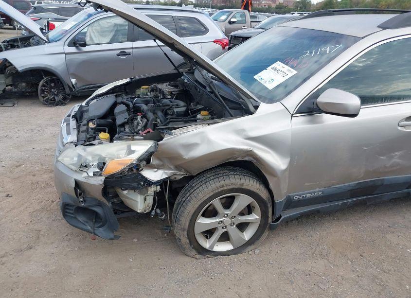 Photo 6 of 2014 Subaru Outback 2.5I PREMIUM (VIN 4S4BRBCC6E3221197)