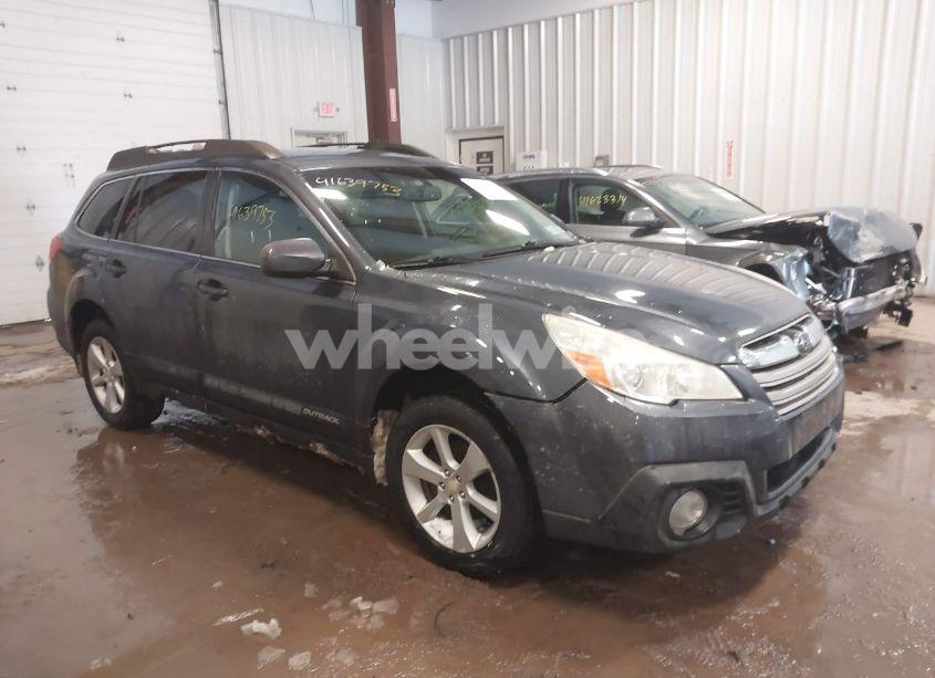 2014 Subaru Outback 2.5I PREMIUM (VIN 4S4BRBCC6E3275924) main photo