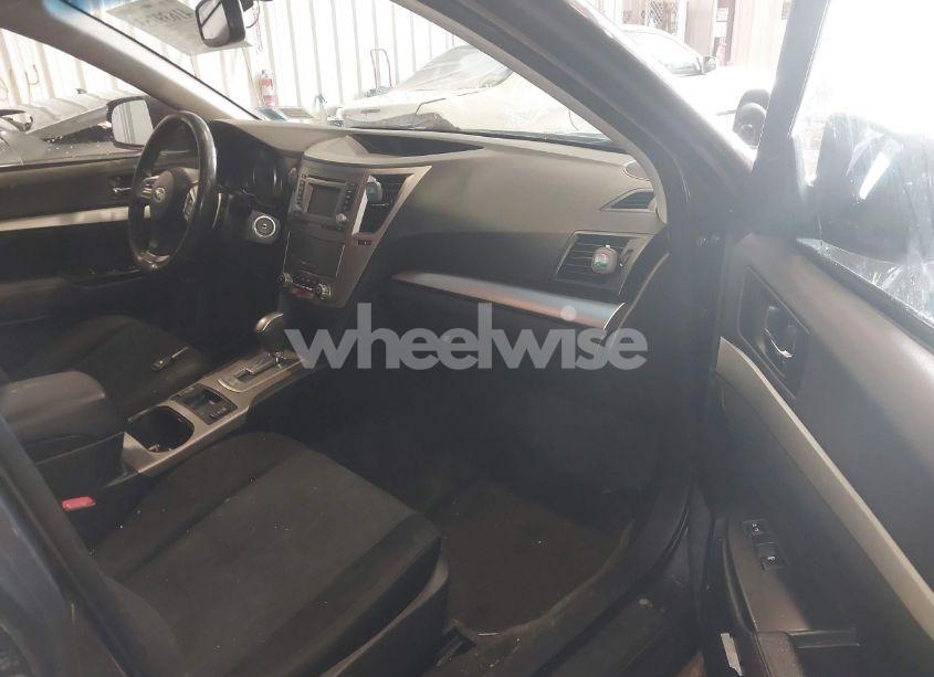 Photo 5 of 2014 Subaru Outback 2.5I PREMIUM (VIN 4S4BRBCC6E3275924)