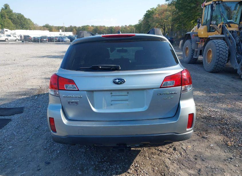 Photo 16 of 2014 Subaru Outback 2.5I PREMIUM (VIN 4S4BRBCC6E3319548)