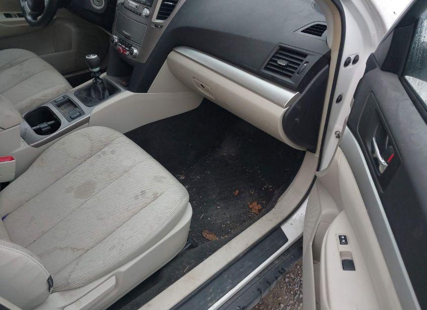 Photo 5 of 2012 Subaru Outback 2.5I PREMIUM (VIN 4S4BRBCC7C1220567)