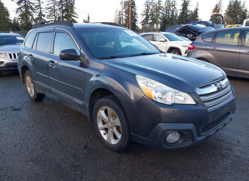 2013 Subaru Outback 2.5I PREMIUM (VIN 4S4BRBCC7D3322263) main photo