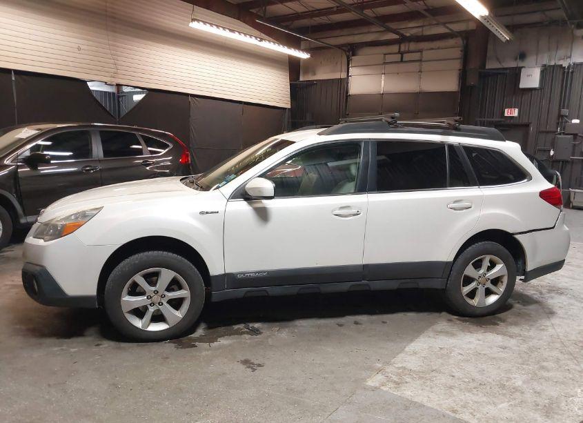 Photo 14 of 2013 Subaru Outback 2.5I PREMIUM (VIN 4S4BRBCC7D3322859)