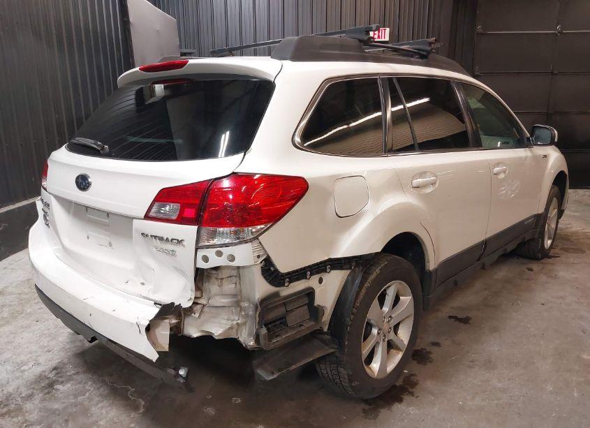 Photo 6 of 2013 Subaru Outback 2.5I PREMIUM (VIN 4S4BRBCC7D3322859)