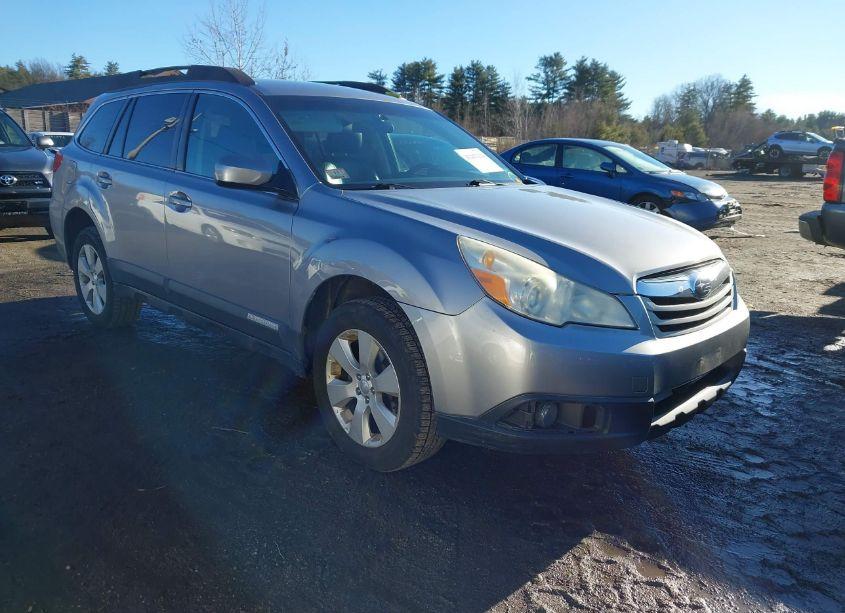 2010 Subaru Outback 2.5I PREMIUM (VIN 4S4BRBCC8A3350780) main photo