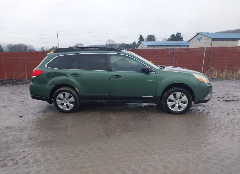Photo 13 of 2010 Subaru Outback 2.5I PREMIUM (VIN 4S4BRBCC8A3374867)