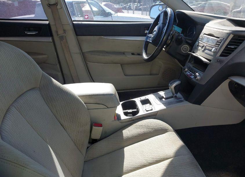 Photo 5 of 2011 Subaru Outback 2.5I PREMIUM (VIN 4S4BRBCC8B3317215)