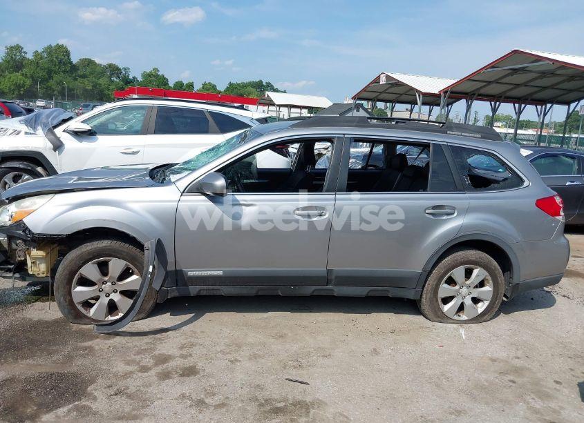 Photo 15 of 2011 Subaru Outback 2.5I PREMIUM (VIN 4S4BRBCC8B3398149)