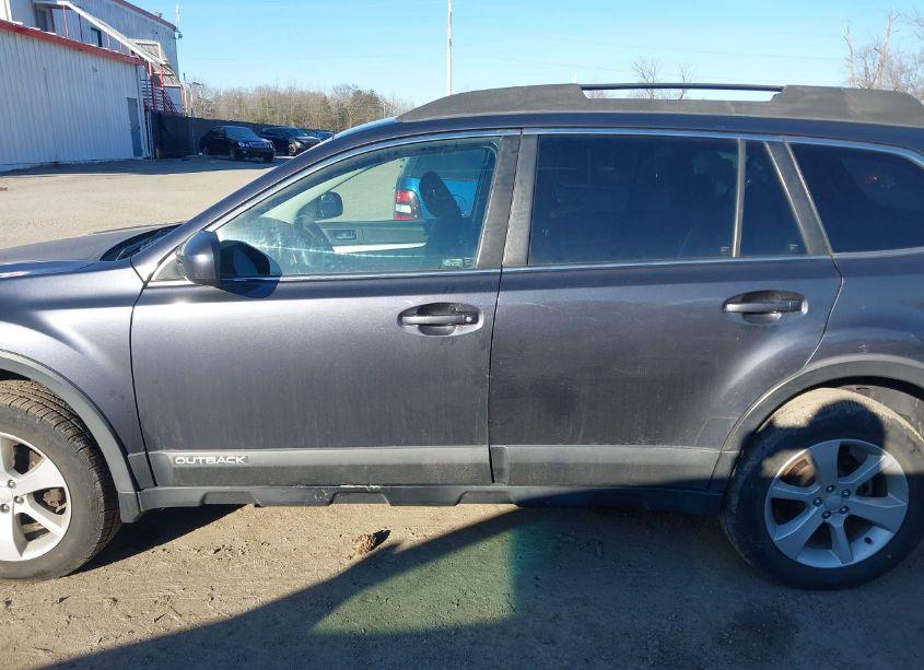 Photo 14 of 2013 Subaru Outback 2.5I PREMIUM (VIN 4S4BRBCC8D3213102)