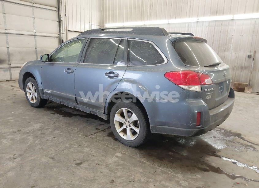 Photo 3 of 2013 Subaru Outback 2.5I PREMIUM (VIN 4S4BRBCC8D3309490)