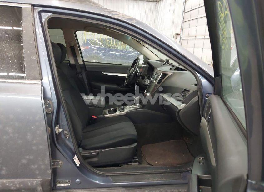 Photo 5 of 2013 Subaru Outback 2.5I PREMIUM (VIN 4S4BRBCC8D3309490)