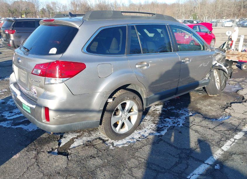 Photo 4 of 2014 Subaru Outback 2.5I PREMIUM (VIN 4S4BRBCC8E3200190)