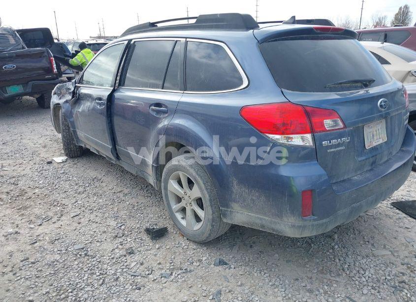 Photo 3 of 2014 Subaru Outback 2.5I PREMIUM (VIN 4S4BRBCC8E3327604)