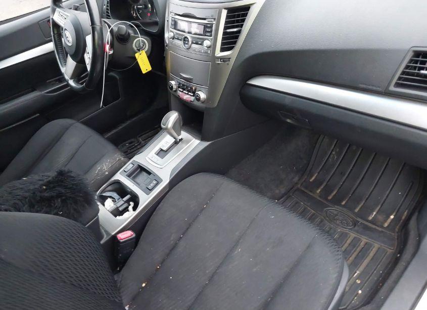 Photo 5 of 2011 Subaru Outback 2.5I PREMIUM (VIN 4S4BRBCC9B3370876)