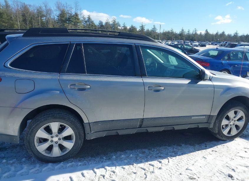 Photo 13 of 2011 Subaru Outback 2.5I PREMIUM (VIN 4S4BRBCC9B3391646)
