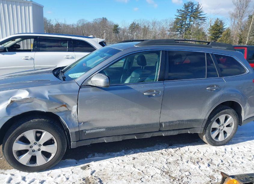 Photo 14 of 2011 Subaru Outback 2.5I PREMIUM (VIN 4S4BRBCC9B3391646)