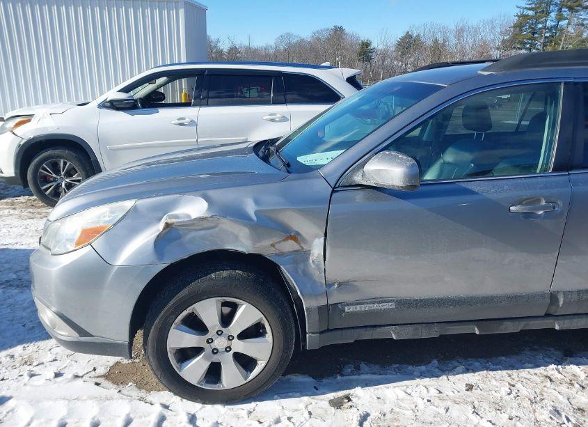 Photo 6 of 2011 Subaru Outback 2.5I PREMIUM (VIN 4S4BRBCC9B3391646)