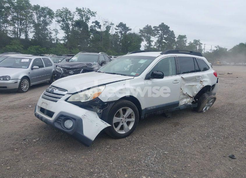 Photo 2 of 2013 Subaru Outback 2.5I PREMIUM (VIN 4S4BRBCC9D3314021)