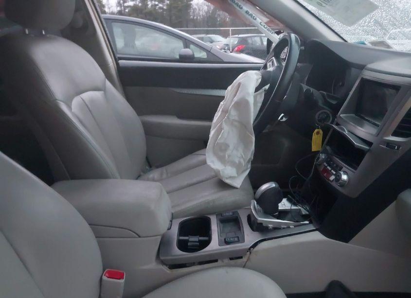 Photo 5 of 2014 Subaru Outback 2.5I PREMIUM (VIN 4S4BRBCC9E3261404)