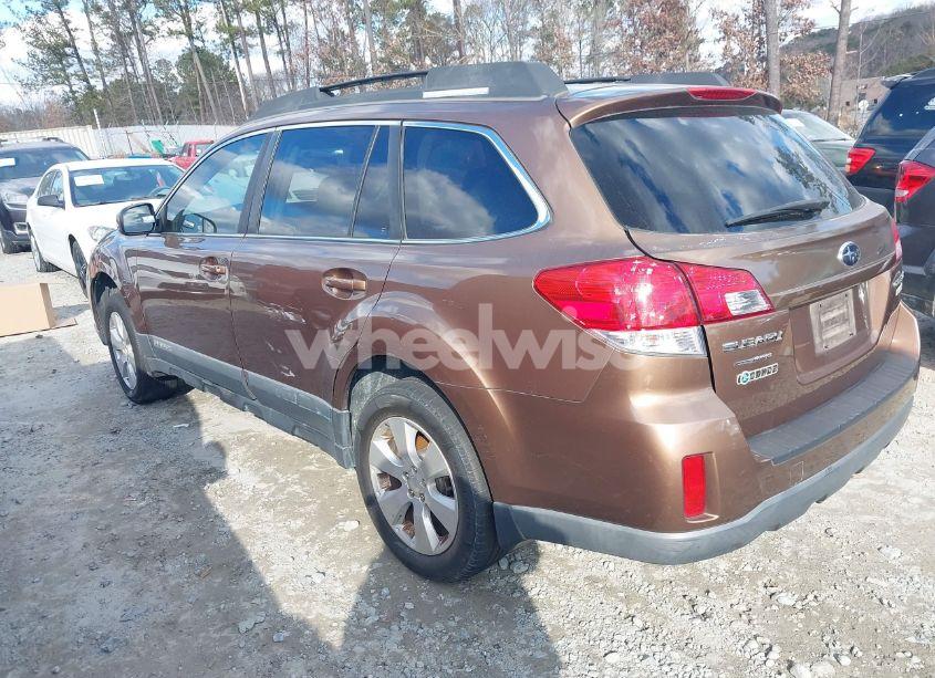 Photo 3 of 2011 Subaru Outback 2.5I PREMIUM (VIN 4S4BRBCCXB3320388)