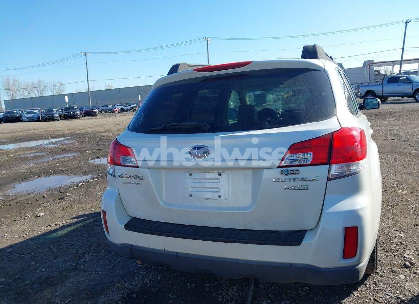 Photo 16 of 2011 Subaru Outback 2.5I PREMIUM (VIN 4S4BRBCCXB3336574)