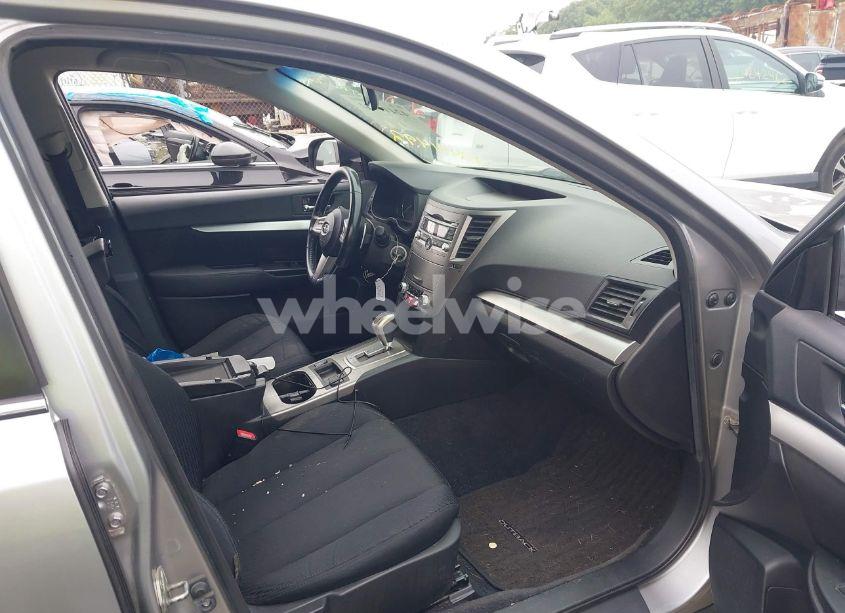 Photo 5 of 2011 Subaru Outback 2.5I PREMIUM (VIN 4S4BRBCCXB3354072)