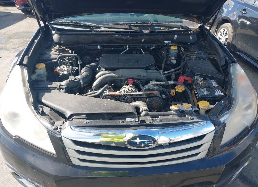 Photo 10 of 2011 Subaru Outback 2.5I PREMIUM (VIN 4S4BRBCCXB3362169)