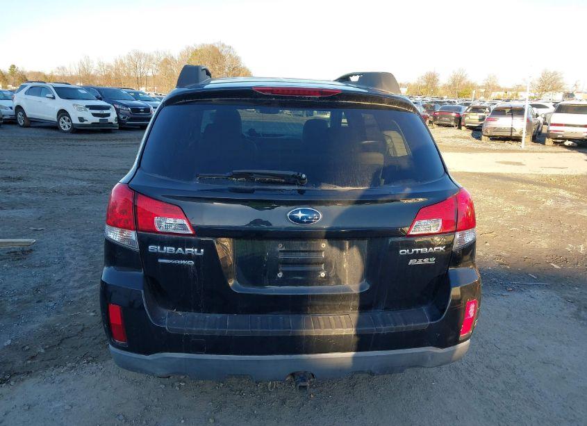 Photo 13 of 2011 Subaru Outback 2.5I PREMIUM (VIN 4S4BRBCCXB3362169)