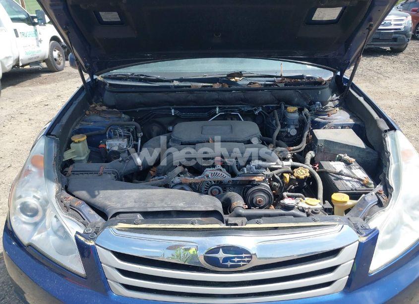 Photo 10 of 2011 Subaru Outback 2.5I PREMIUM (VIN 4S4BRBCCXB3386519)