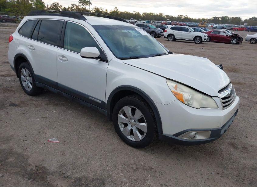 2011 Subaru Outback 2.5I PREMIUM (VIN 4S4BRBCCXB3396614) main photo