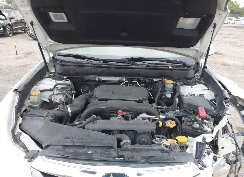 Photo 10 of 2011 Subaru Outback 2.5I PREMIUM (VIN 4S4BRBCCXB3396614)