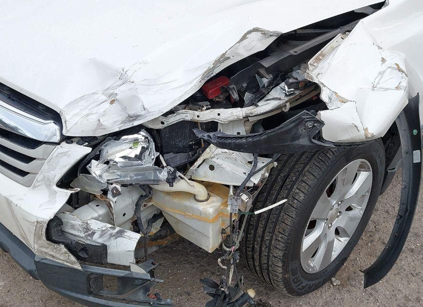 Photo 6 of 2011 Subaru Outback 2.5I PREMIUM (VIN 4S4BRBCCXB3396614)