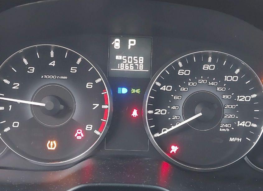 Photo 7 of 2011 Subaru Outback 2.5I PREMIUM (VIN 4S4BRBCCXB3396614)