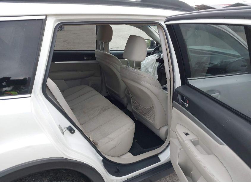 Photo 8 of 2011 Subaru Outback 2.5I PREMIUM (VIN 4S4BRBCCXB3396614)