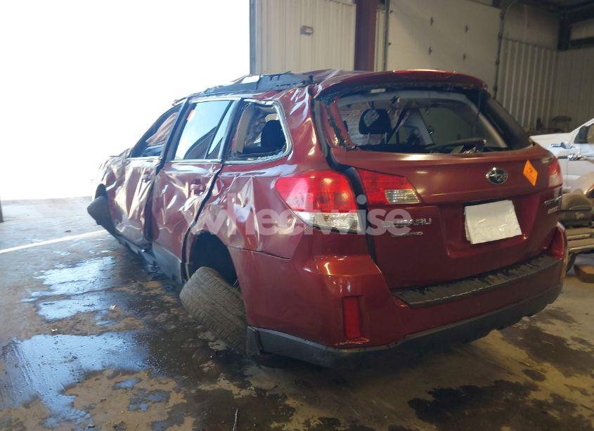 Photo 3 of 2013 Subaru Outback 2.5I PREMIUM (VIN 4S4BRBCCXD3283913)