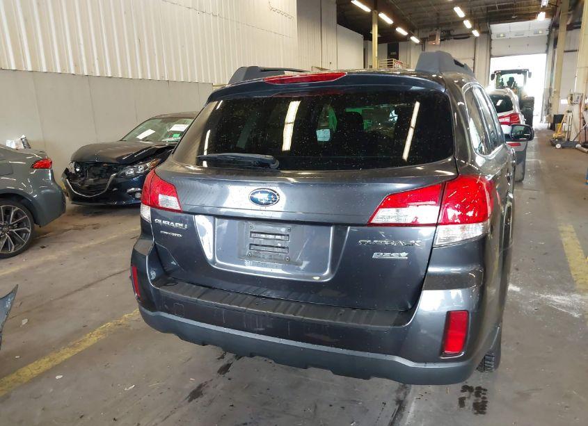 Photo 17 of 2013 Subaru Outback 2.5I PREMIUM (VIN 4S4BRBCCXD3294572)