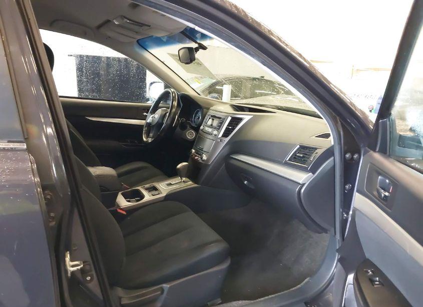 Photo 5 of 2013 Subaru Outback 2.5I PREMIUM (VIN 4S4BRBCCXD3294572)