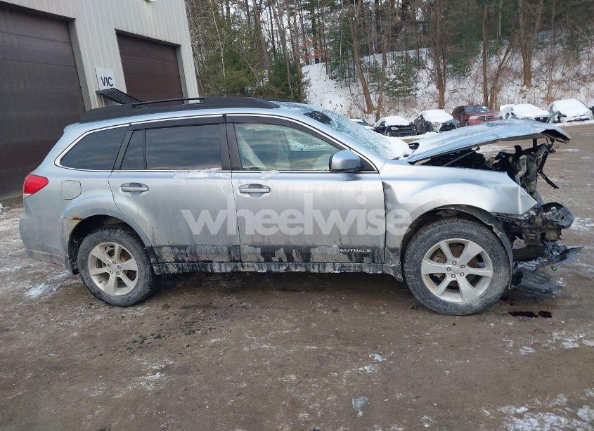 Photo 13 of 2014 Subaru Outback 2.5I PREMIUM (VIN 4S4BRBCCXE3228301)